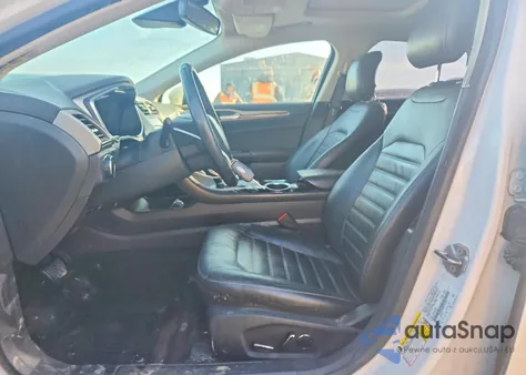 2013 Ford Fusion Se Hybrid z USA, uszkodzony, nr VIN 3FA6P0LU8DR192297